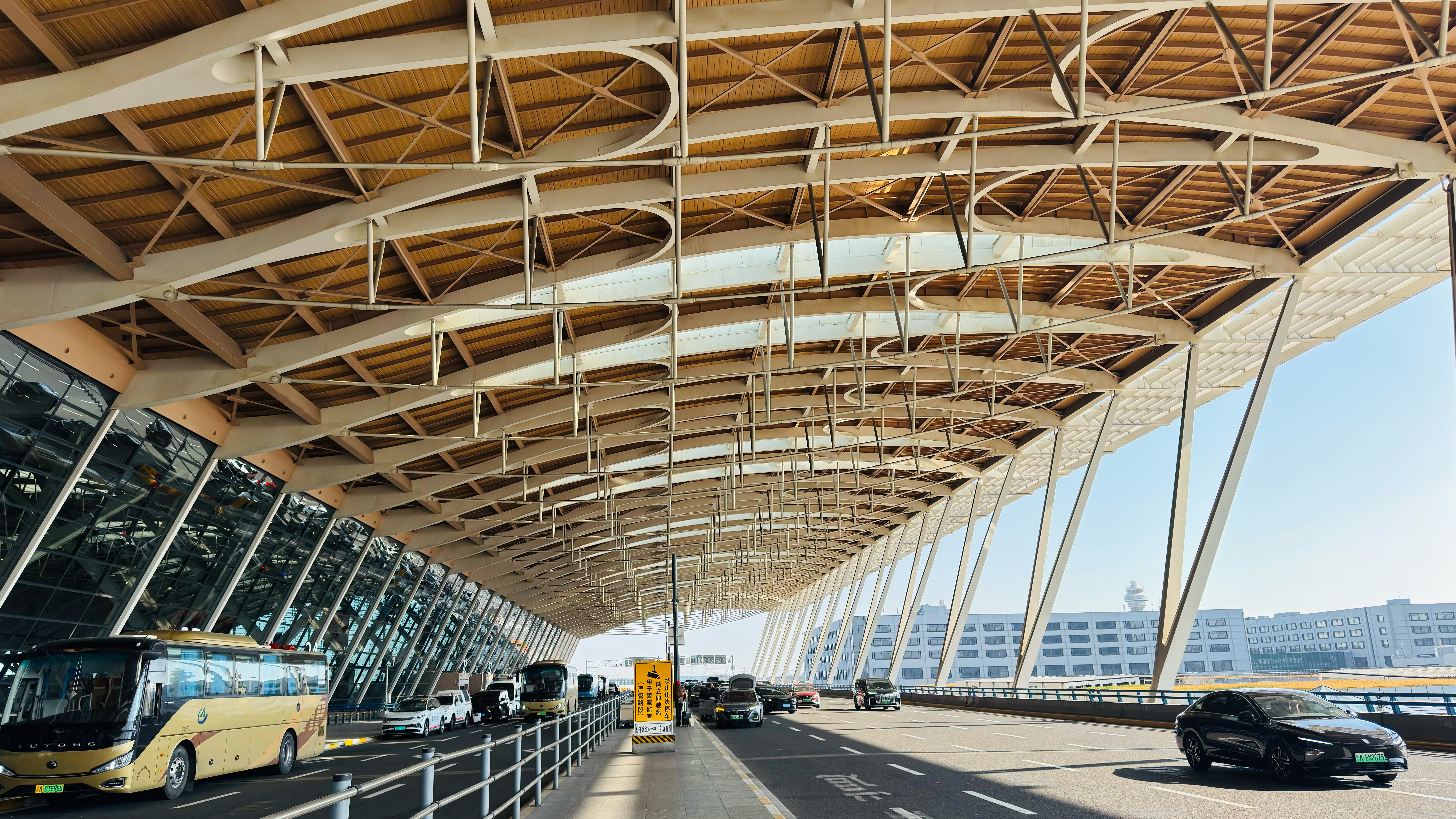 上海浦東国際空港 タクシー降り場